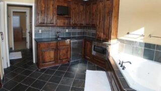 Tihle lidé při stavbě neměli šťastnou ruku (Facebook)