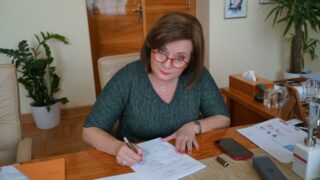 Alena Schillerová - ministryně financí.