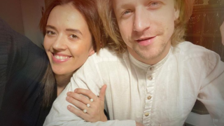 Tomáš Klus s manželkou