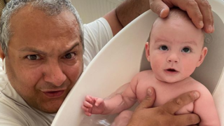 Patrik Hezucký si koupání pořádně užil.