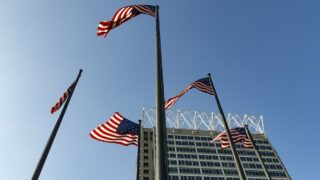 V USA lidé protestují kvůli karanténě.