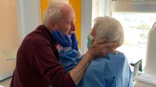 Manžele rozdělil koronavirs