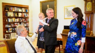 Prezident byl ze syna Alex velmi nadšený.