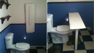 Někdo při konání potřeby jí nebo pracuje?