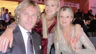 Pavel Nedvěd s manželkou a dcerou.