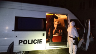 Policie už má část výsledků pitvy.