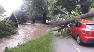 Bouřky ničily vše, co jim stálo v cestě.