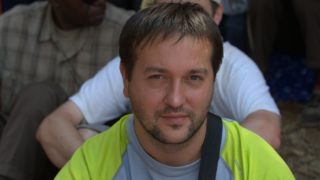 Vládní epidemiolog popsal, co může vir zdravému člověku způsobit.