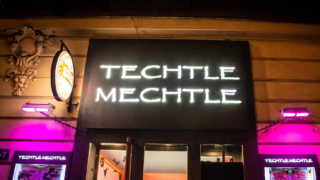 V pražském klubu se nakazili několik desítek lidí.