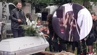 Matka Josefa K. se zhroutila nad bílou rakví