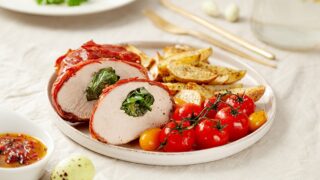 Krůti prsa v prosciutto šunce s bramborem