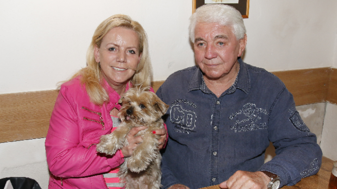 Jiří Krampol se v pondělí naposledy rozloučí se svou zesnulou manželkou.