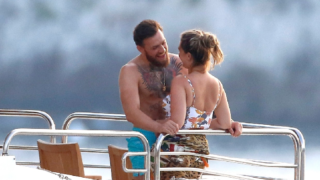 Conor McGregor a jeho nastávající Dee Devlinová.