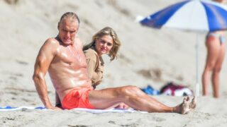Dolph Lundgren se svou pohlednou snoubenkou.