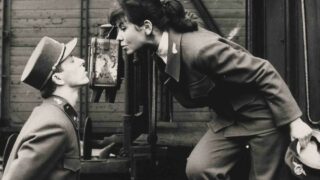 Snímek získal ocenění v podobě Oscara za nejlepší cizojazyčný film.