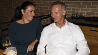 Hokejová legenda Dominik Hašek s partnerkou Lenkou.