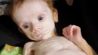 Katya hladověla několik měsíců ve skříni.