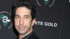David Schwimmer oslavuje 54. narozeniny
