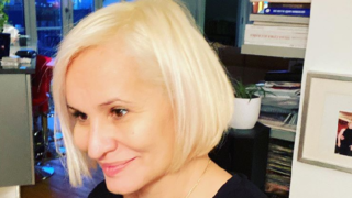 Monice nový účes sluší