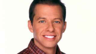 Jon Cryer jako Alan Harper v seriálu Dva a půl chlapa