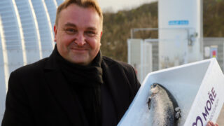 Lukáš Černý chová lososy v českém moři v Červeném Kostelci