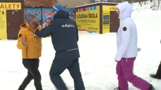 Lyžaři napadli reportéra TV Nova