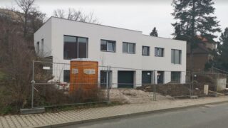 Lucie Šafářová a dům