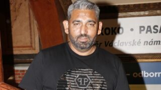 Zdeněk Godla dodržuje vládní nařízení a je jejich zastáncem