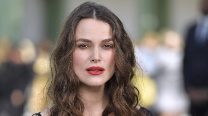 Elizabeth Z Piratu Z Karibiku Se Tesi Na Starnuti Vrasky A Sediny Jsou Krasne Mysli Si Keira Knightleyova Zivotvcesku Cz