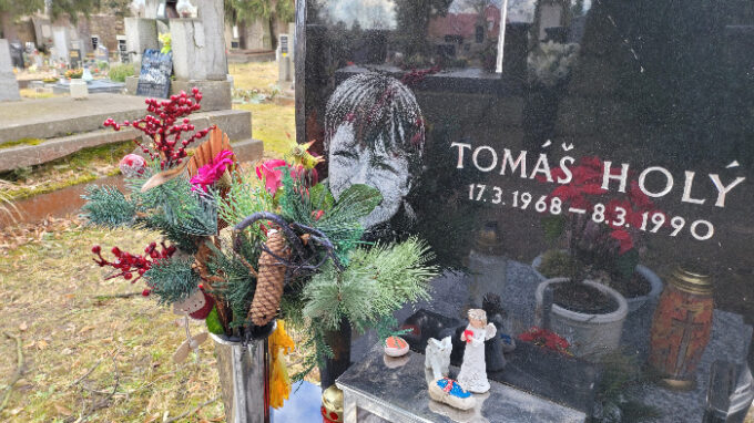 Hrob Tomáše Holého