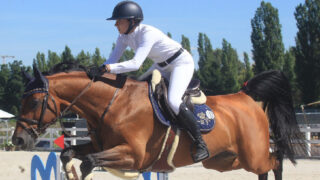 Anna Kellnerová během závodní jízdy