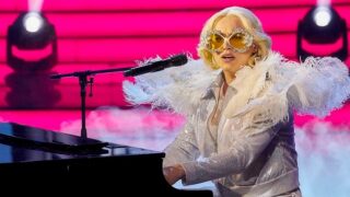 Vojta Drahokoupil jako Lady Gaga  y Ga