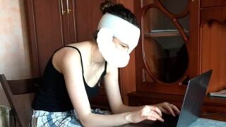 19letá modelka Darya Mukhinaová po útoku expřítele