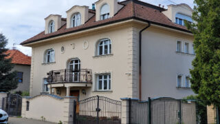 Vila na pražské Lhotce, kde žije Monika Absolonová