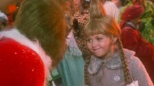 Taylor Momsenová si zahrála Cindy ve vánočním filmu Grinch