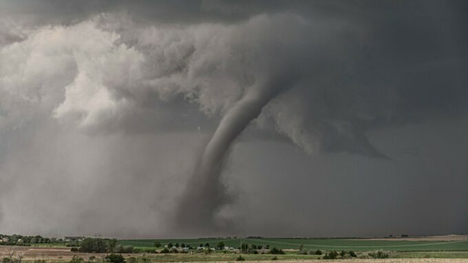 Autenticke Zabery Tornado Nicilo Domy Na Hodoninsku Srovnalo Se Zemi Pul Obce Meteorolozka Vysvetlila Nezvykly Jev Zivotvcesku Cz