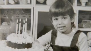 Eva Decastelo jako malá holčička.