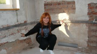 V roce 2014 probíhaly na domě zpěvačky zednické práce