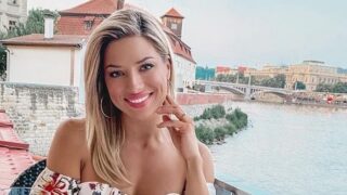 Krásná moderátorka Eva Perkausová