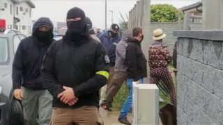 Zuzana Plačková s policisty