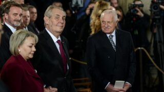 Prezident Miloš Zeman a bývalý prezident Václav Klaus