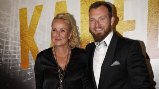 Vendula Pizingerová a její manžel Josef Pizinger na premiéře filmu Karel