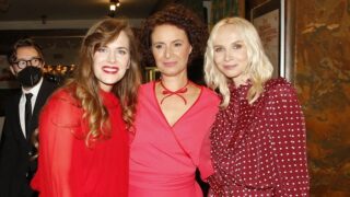 Petra Nesvačilová (vlevo), Lenka Vlasáková a Jana Plodková (vpravo)