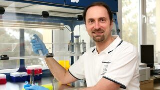 Renomovaný profesor a virolog Daniel Růžek