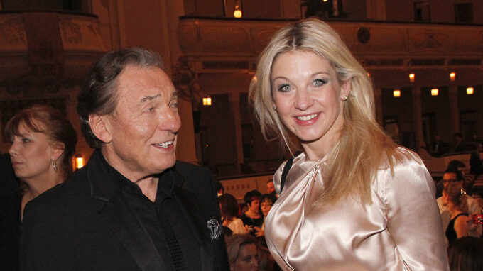 Karel Gott a Sabina Laurinová