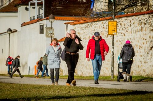 Změna počasí pokračuje. Meteoroložka upřesnila výhled do konce týdne, teploty šplhají nahoru