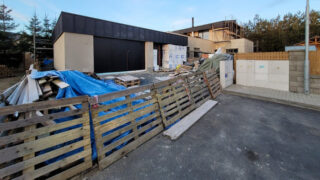 Stavba budoucího domova prezidenta Miloše Zemana pokročila