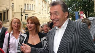 Karel Gott s dcerou Dominikou (vlevo) a manželkou Ivanou