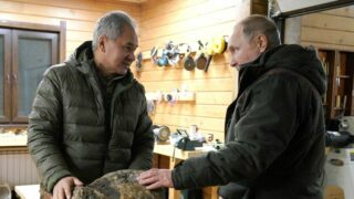 Ministr obrany Sergej Šojgu a prezident Vladimir Putin.