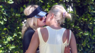 Rebel Wilsonová s přítelkyní